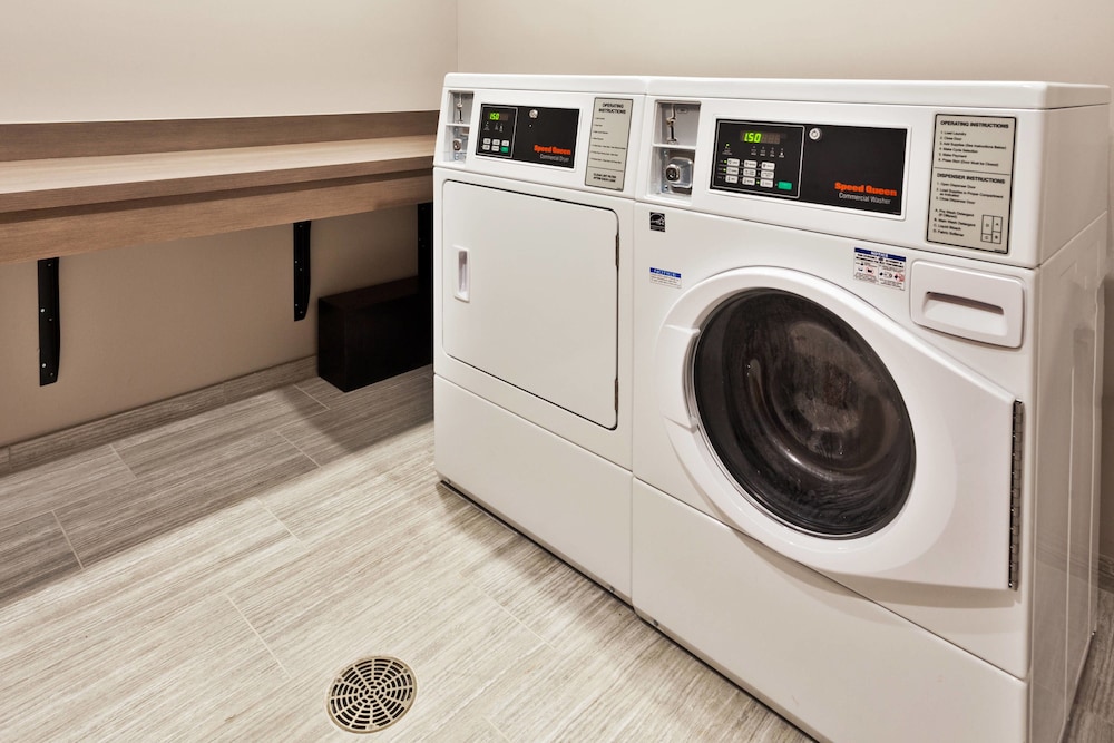 Fairfield Inn & Suites by Marriott Birmingham Colonnade - photo 23