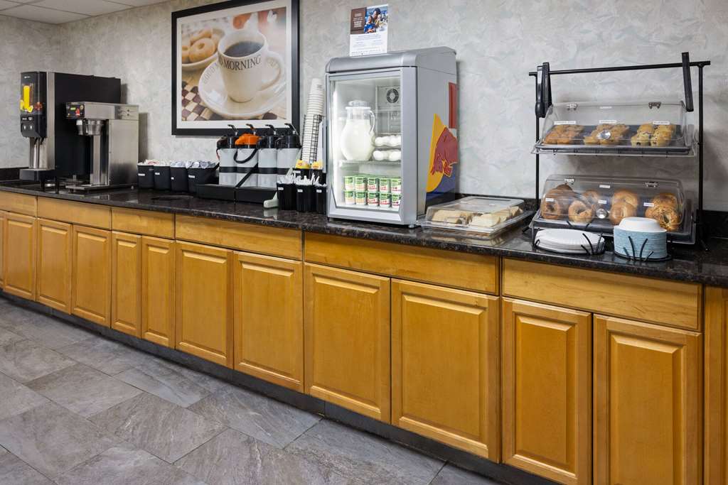 Ramada by Wyndham Parsippany - photo 29