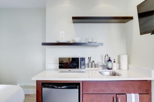 DuPont Place Boutique Inn - photo 32