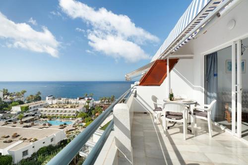 Club Atlantis with views — Adeje — photo 2