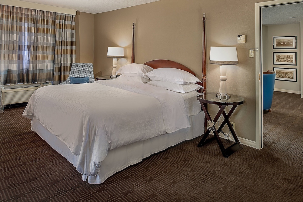 Sheraton Westport Chalet Hotel St. Louis - photo 14