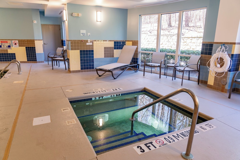 Holiday Inn Express Hotel & Suites Raleigh SW NC State by IHG - photo 67