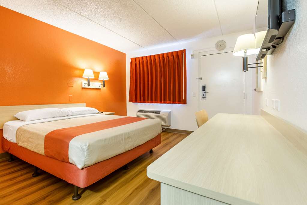 Motel 6 Tempe AZ Phoenix Airport Priest Dr - photo 8