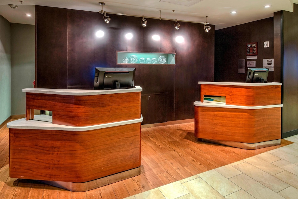 Courtyard by Marriott Alexandria - photo 34