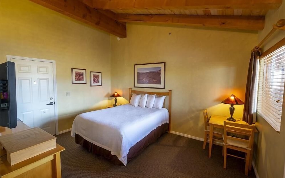 Boulder Mountain Lodge 17658760 — Boulder