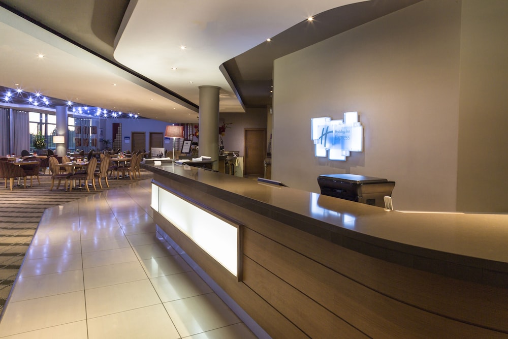 Holiday Inn Express Sandton Woodmead by IHG - last minute hotel in Johannesburg