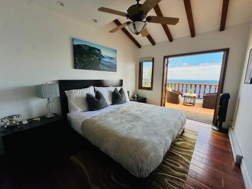 Hillside villa w ocean views pool & hot tub — 4-Star Luxury Hotel in Avalon, United States