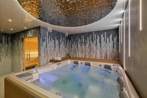 Osada Widokowa Kościelisko Odkryj Zakopane — 4-Star Luxury Hotel in Koscielisko, Poland