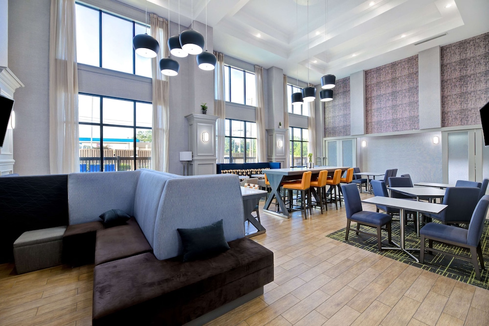 Hampton Inn & Suites Nacogdoches - photo 44