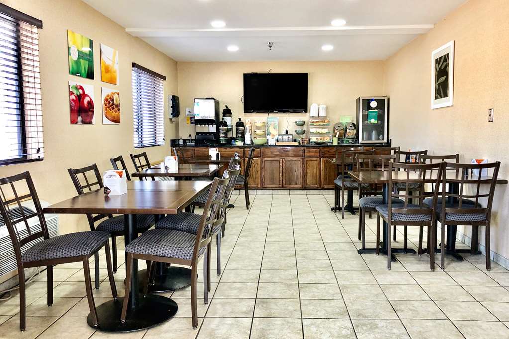 Quality Inn I 70 at Wanamaker - photo 23