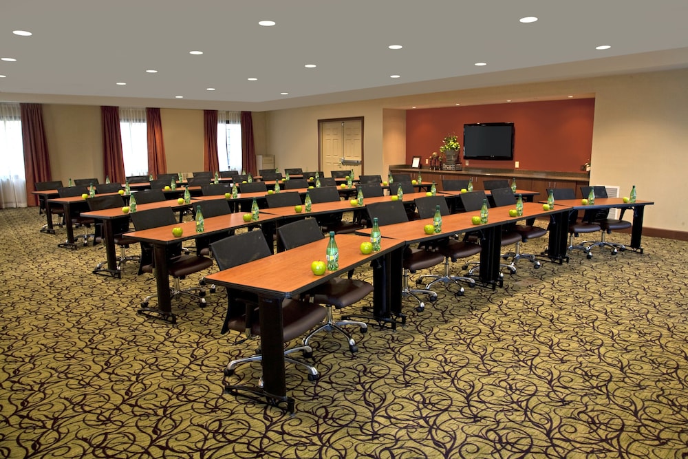Staybridge Suites Chantilly Dulles Airport by IHG - photo 26