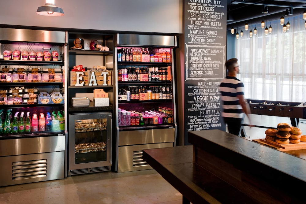 Moxy New Orleans Downtown French Quarter - photo 41