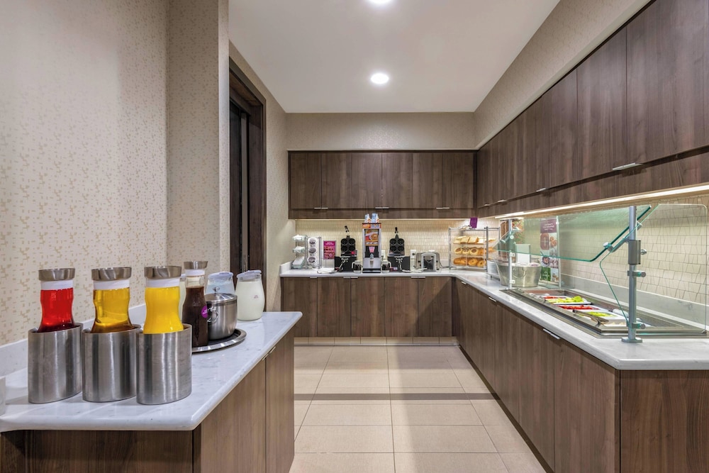 Residence Inn Charlotte City Center - photo 37