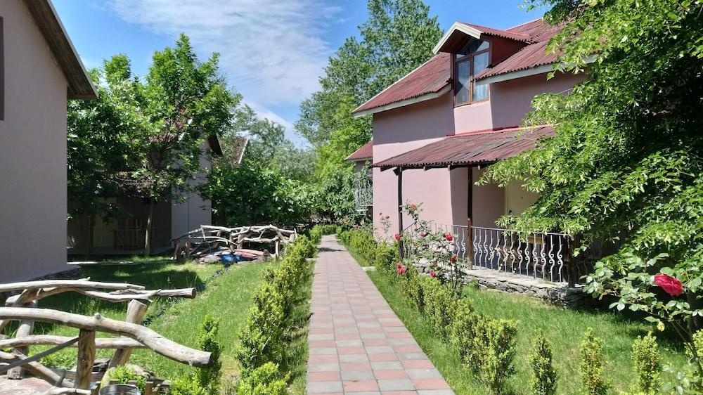 Ruma Zeytun Hotel in Qutqashen, Azerbaijan