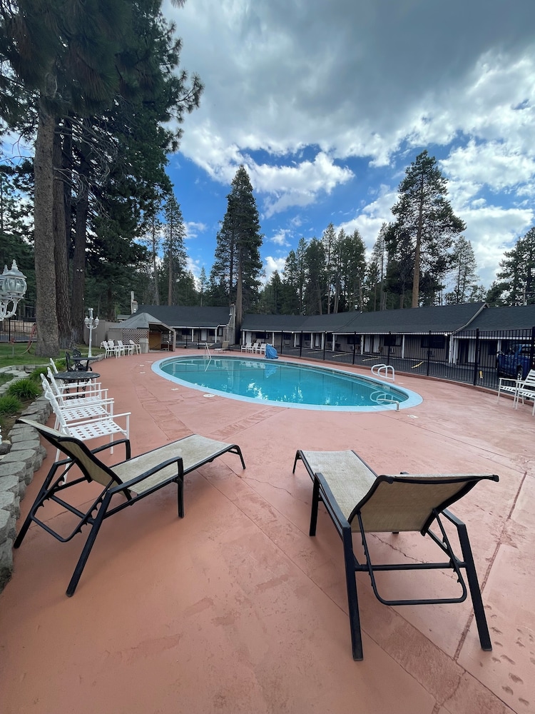 Tahoe Hacienda Inn - photo 55