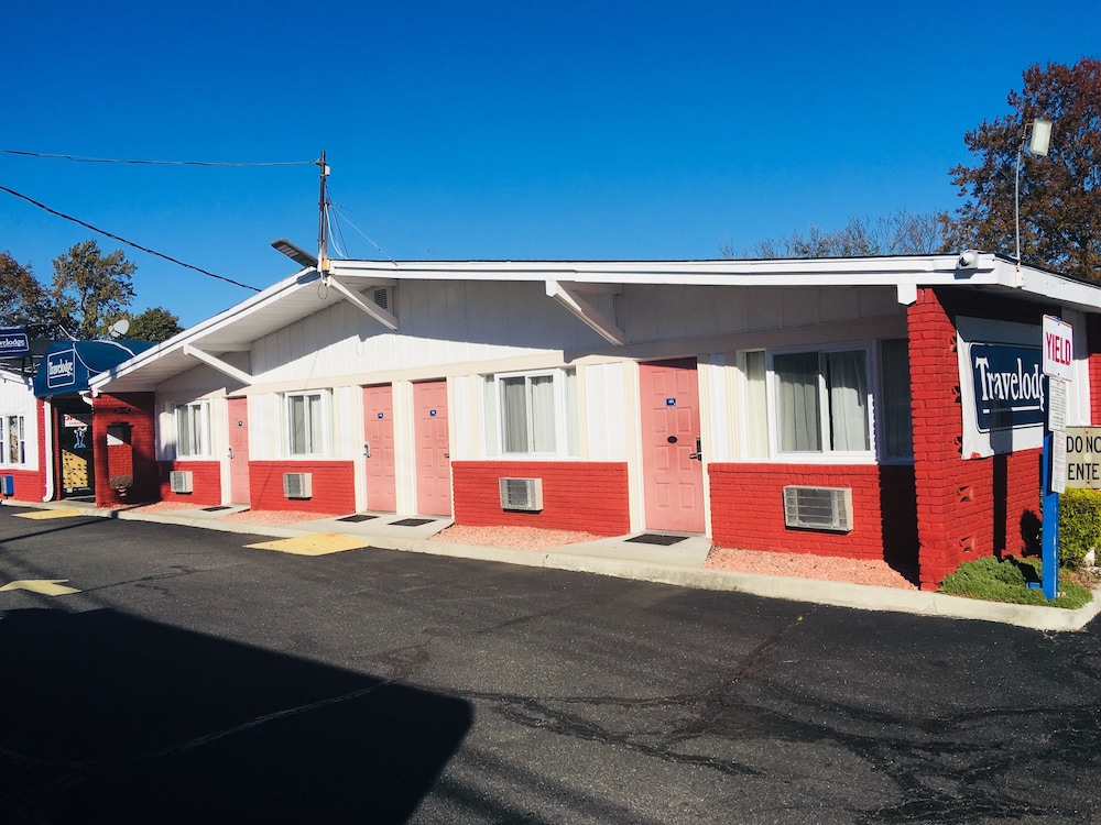 Travelodge by Wyndham Bay Shore Long Island — hotel in Bay Shore