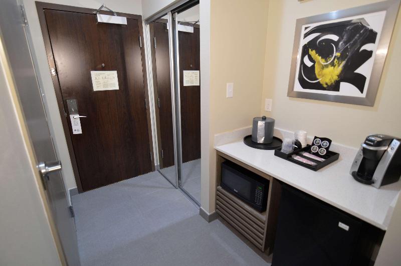 Comfort Inn & Suites Houston I 45 North IAH - photo 10