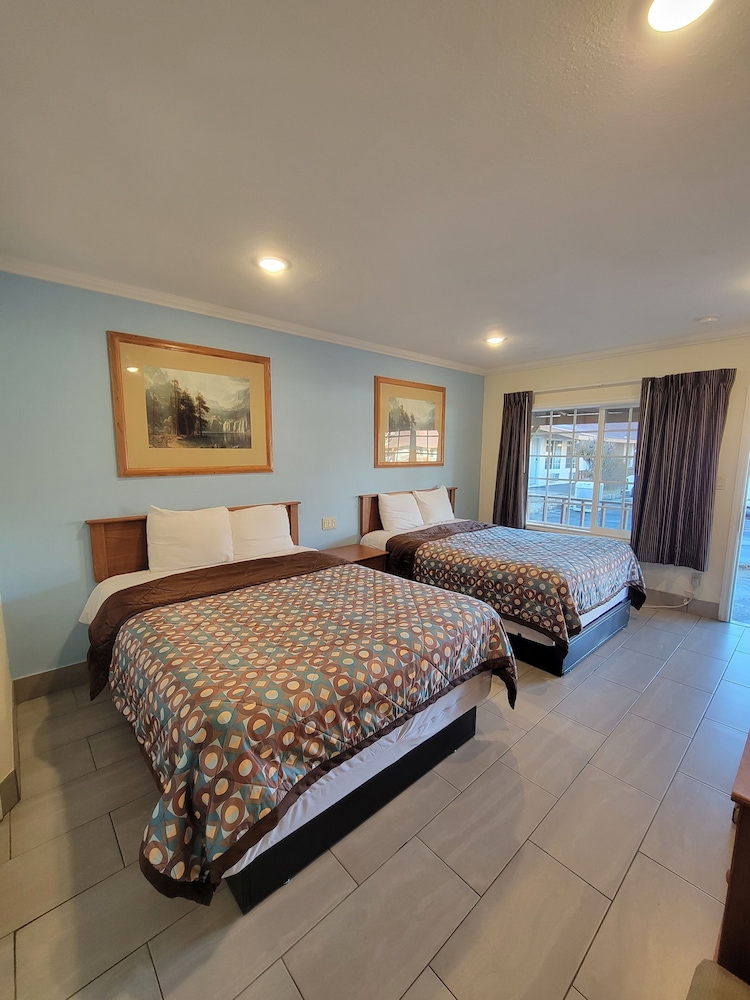 Townhouse Motel - photo 28