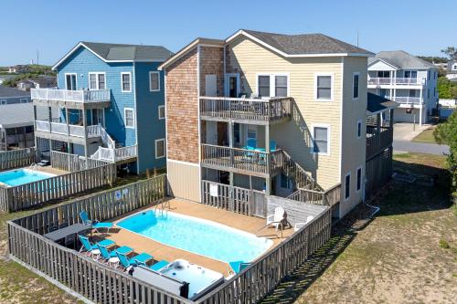 Flamingo Nest - carbon neutral hotel in Kill Devil Hills