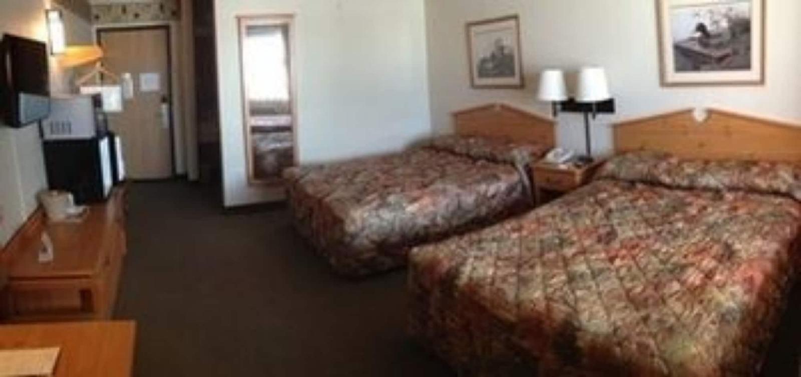 Oveson Pelican Lake Resort and Inn - photo 9