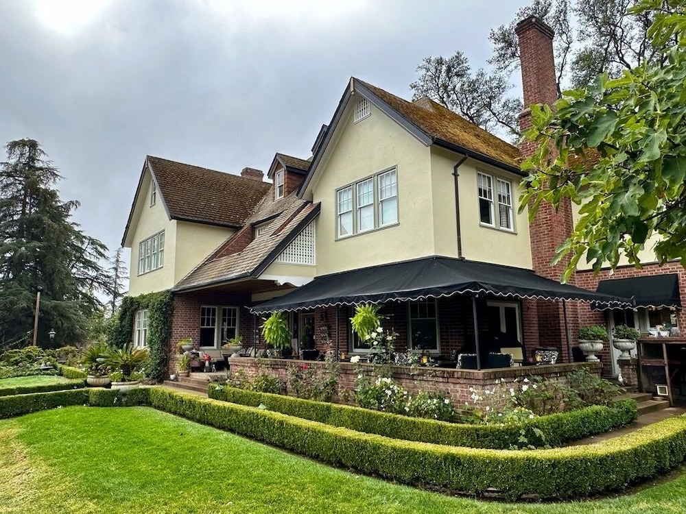 The Inn on Knowles Hill Bed & Breakfast Hotel - photo 97