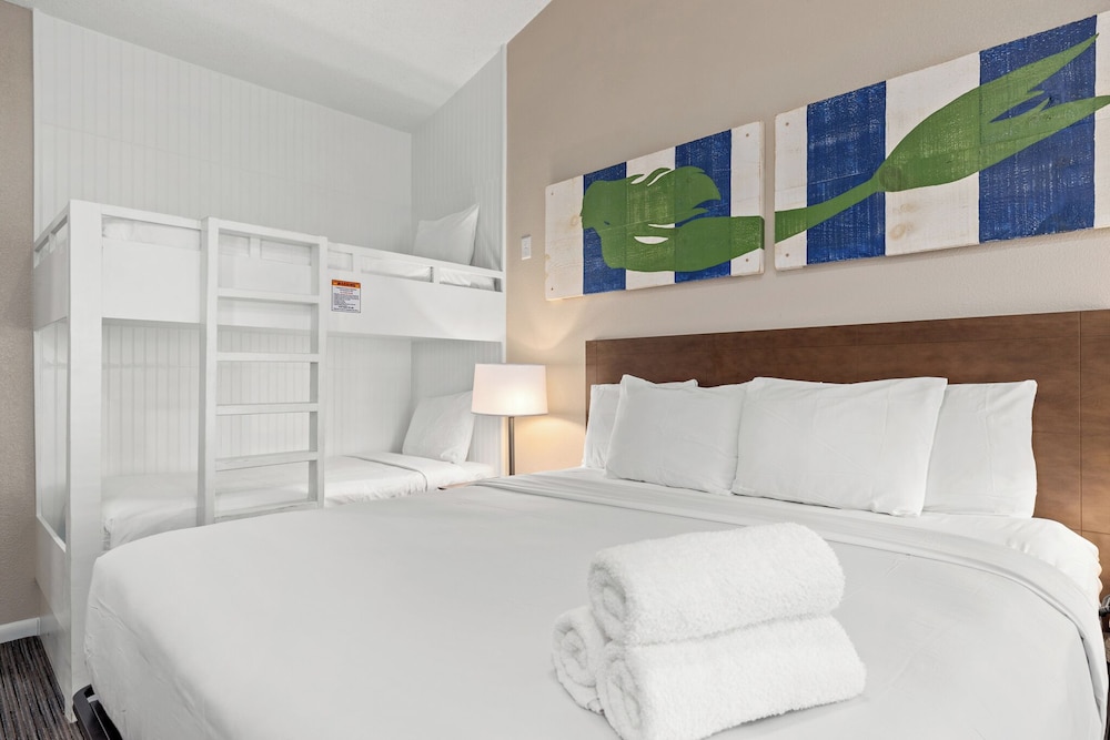 Sandpiper Beacon Beach Resort - photo 113