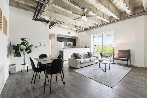 Industrial Downtown Apartment 2BD 2BA — 4-Star Luxury Hotel in Baton Rouge, United States