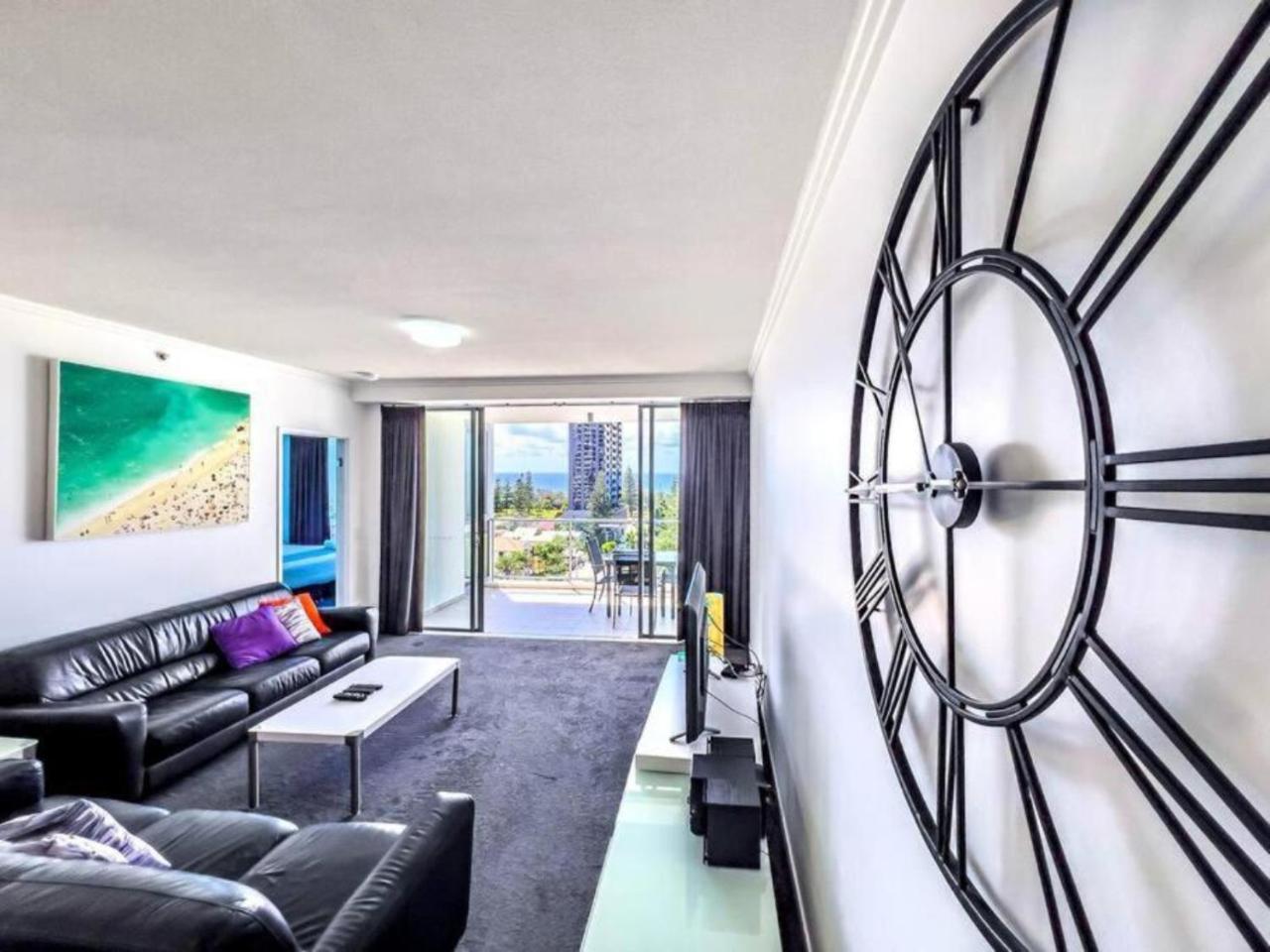 Beachfront Bliss Spot — 4-Star Luxury Hotel in Gold Coast, Australia