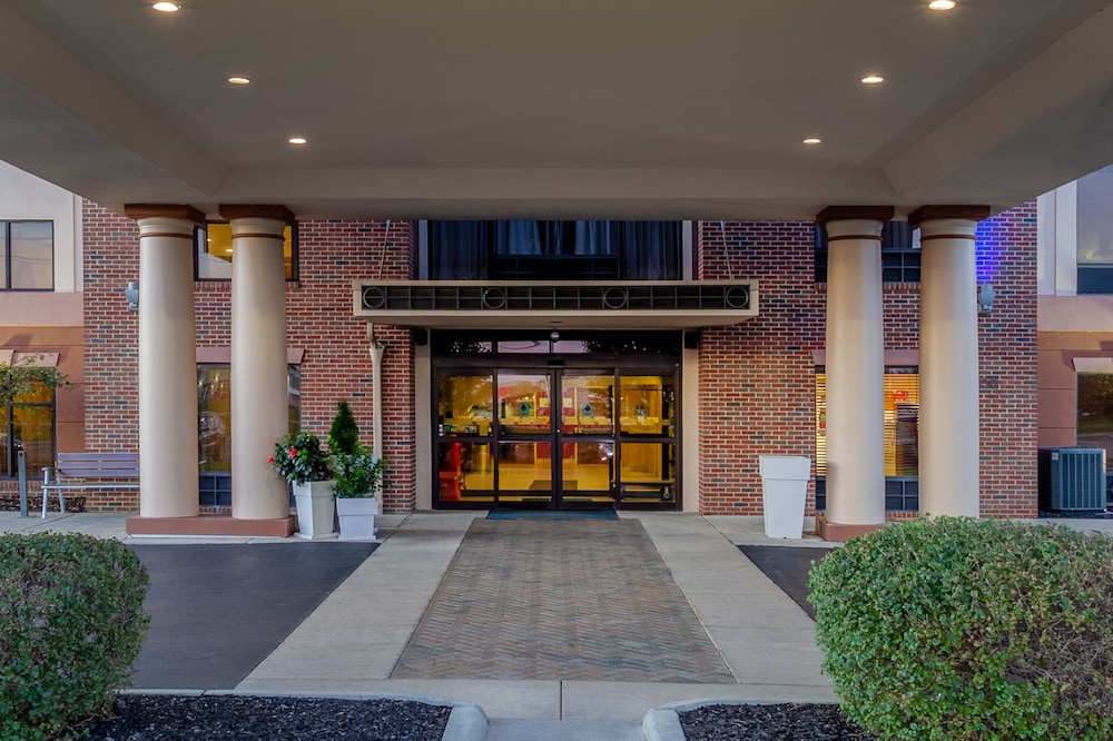 Holiday Inn Express Hotel & Suites Bowling Green by IHG - photo 43