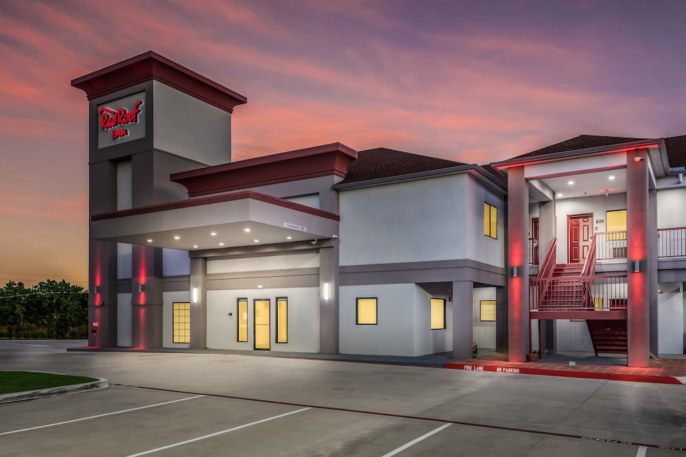 Red Roof Inn Baytown - photo 29