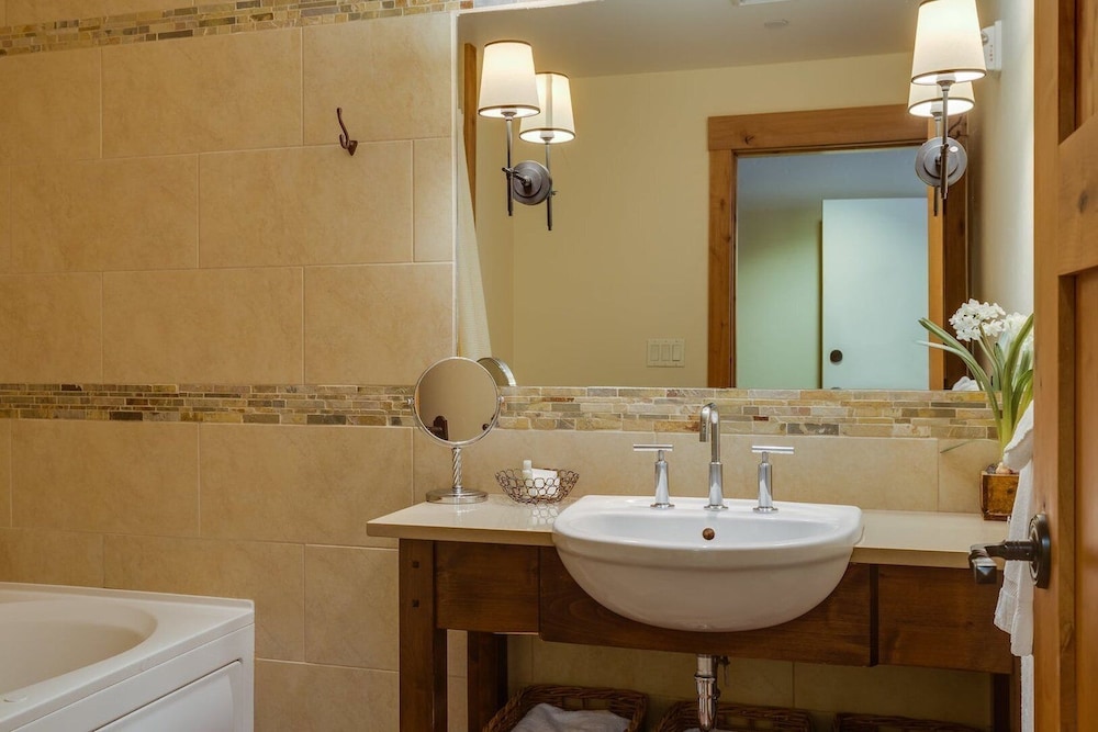 The Lodge at Bronze Buffalo Ranch - photo 24