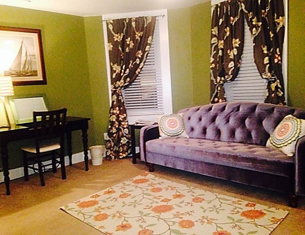 Vandiver Inn - photo 8