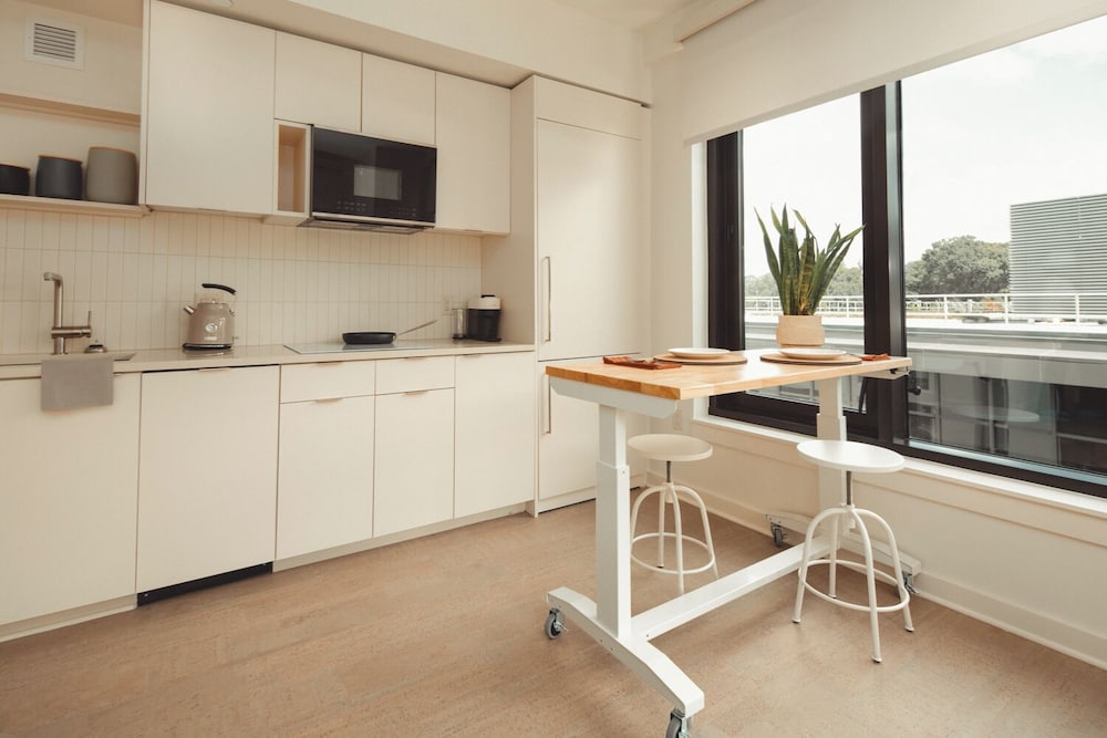 Scout Living powered by Placemakr Midtown - photo 31