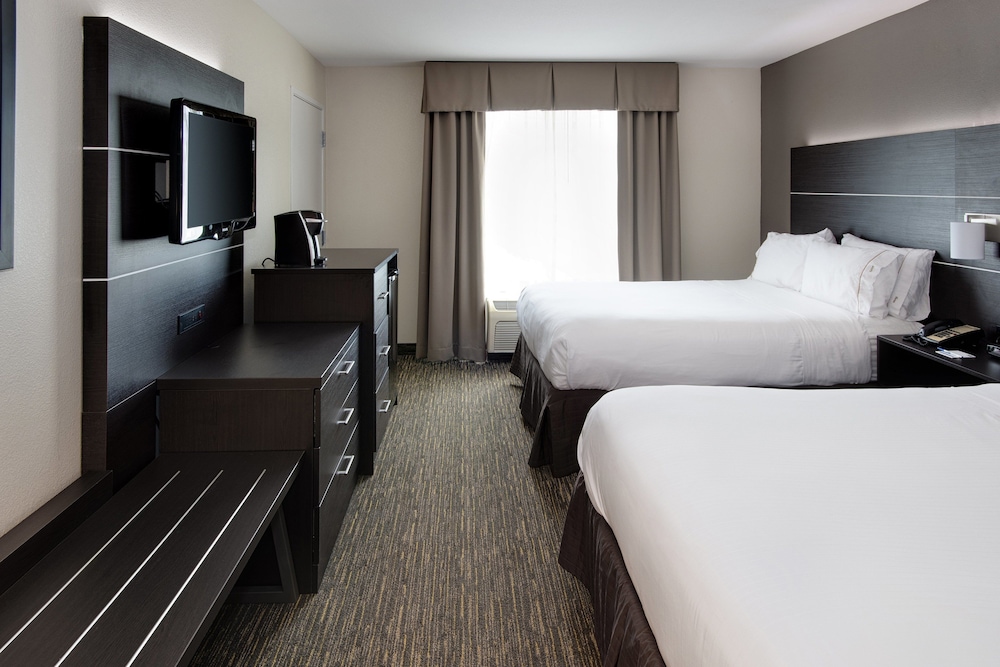 Holiday Inn Express Hotel & Suites East Wichita I 35 Andover by IHG - photo 6