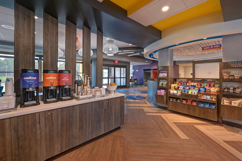 Tru by Hilton Mooresville - photo 6