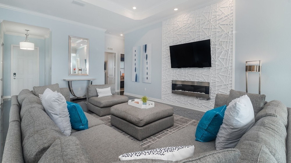 4751 Clock Tower #401 in Kissimmee, United States