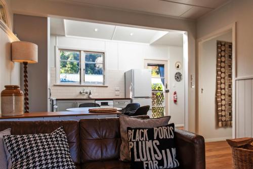River Walk Cottage — 4-Star Luxury Hotel in Nelson, New Zealand