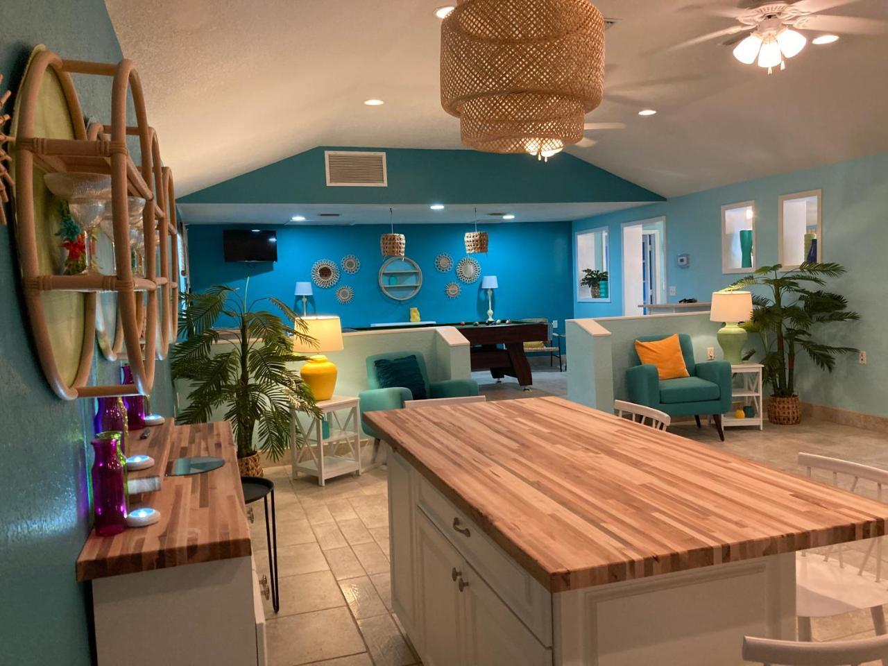 3gulls Inn Ozona Boutique Hotel Steps From Restaurants & Brewery Swimspa Pool Pet Friendly - photo 10