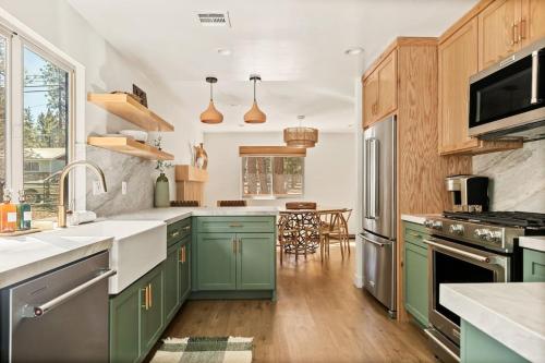 Modern Hideaway in Big Bear