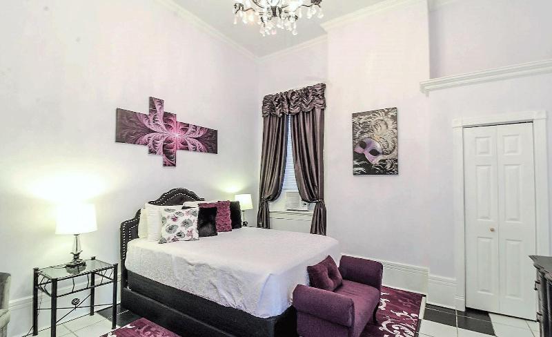 The Mansion on Royal - photo 10