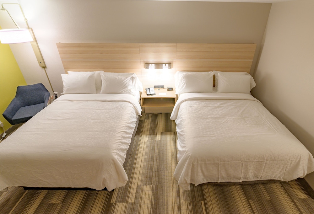 Holiday Inn Express & Suites Dayton East Beavercreek by IHG - photo 10