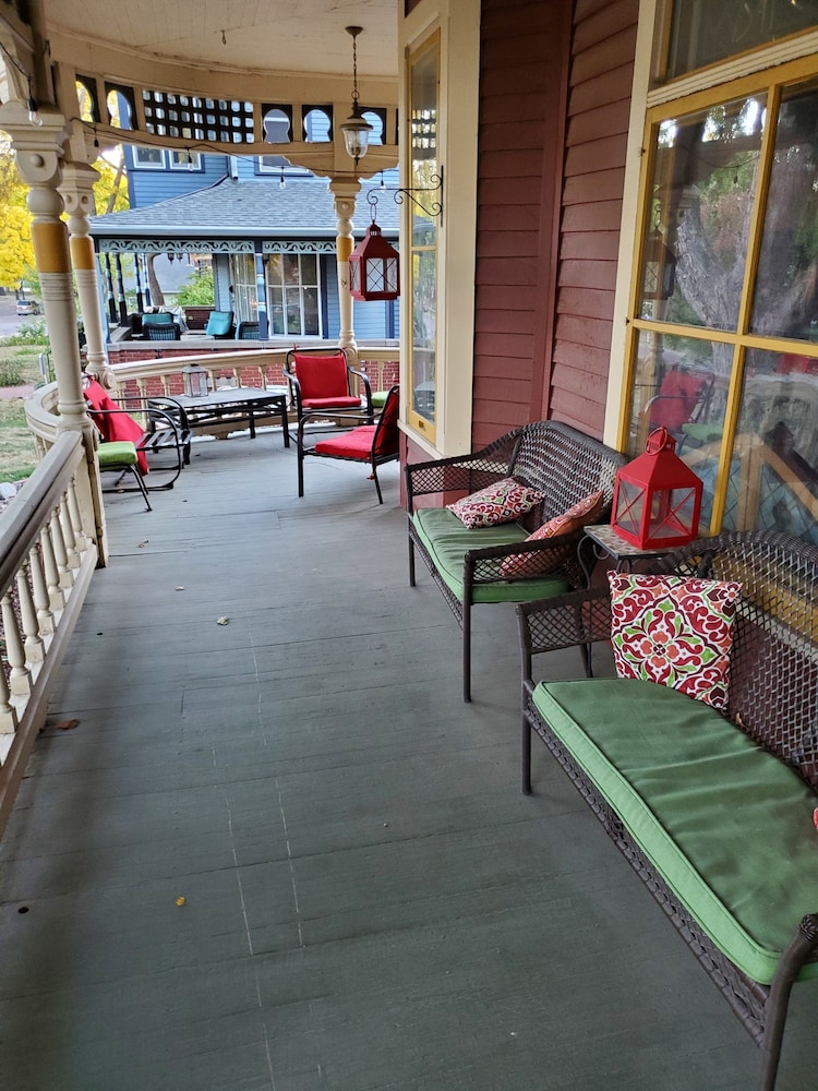 Historic Victorian Inn - photo 71