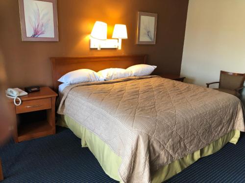 America's Best Inn - photo 30