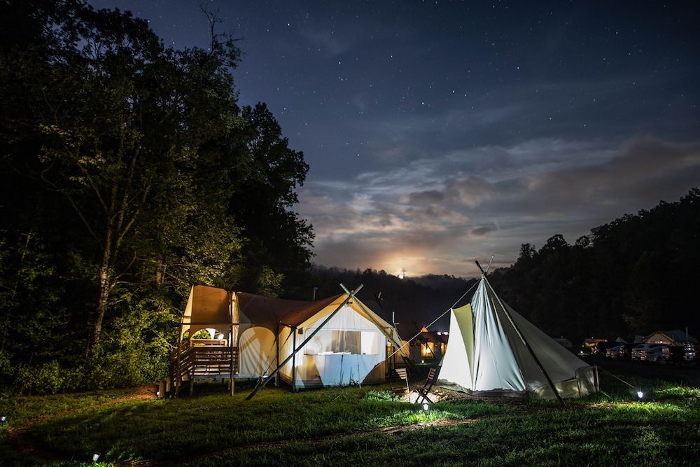 Under Canvas Great Smoky Mountains - photo 19