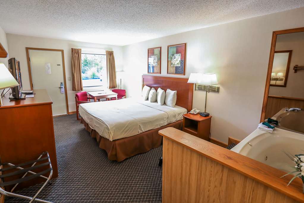 Super 8 by Wyndham Branson Shepherd of the Hills Exwy - photo 10