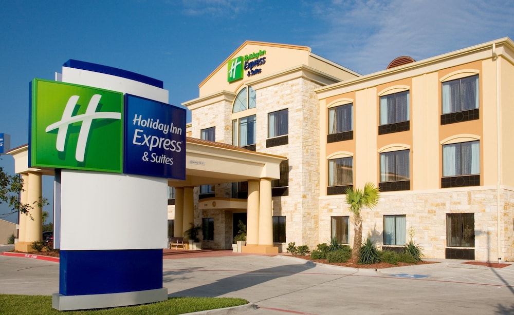 Holiday Inn Express Suites Beeville by IHG - photo 49