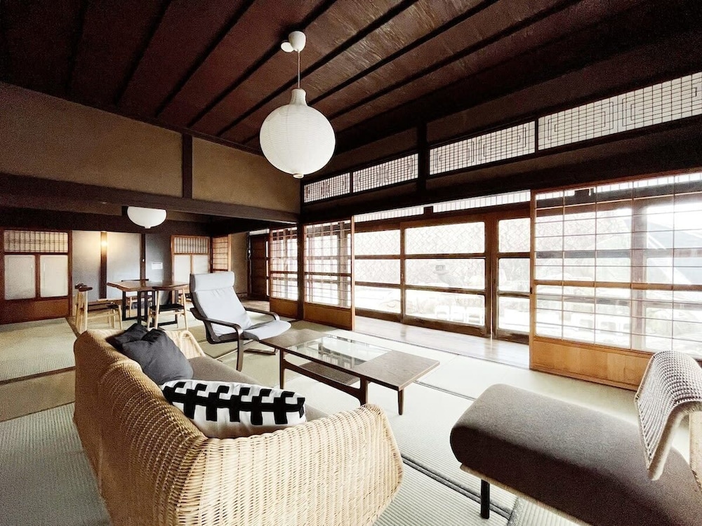 b local Hayase House Vacation Villa facing ocean view with BBQ Grill Free Parking Space — 4-Star Luxury Hotel in Kure, Japan