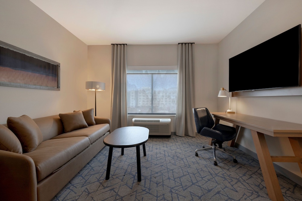 Fairfield Inn & Suites by Marriott Denver Airport at Gateway Park - photo 23