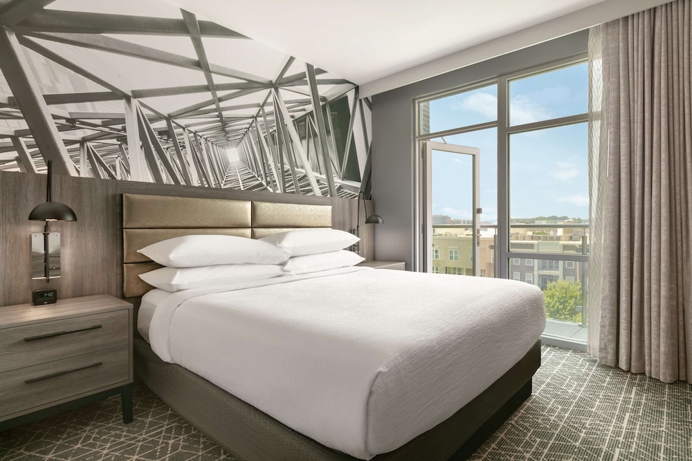 Embassy Suites by Hilton Atlanta Midtown - photo 5
