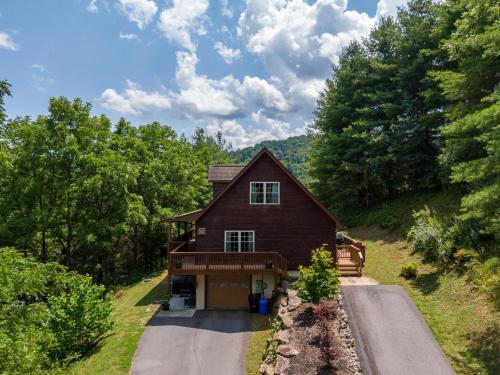 Lazy Bear Inn - photo 32